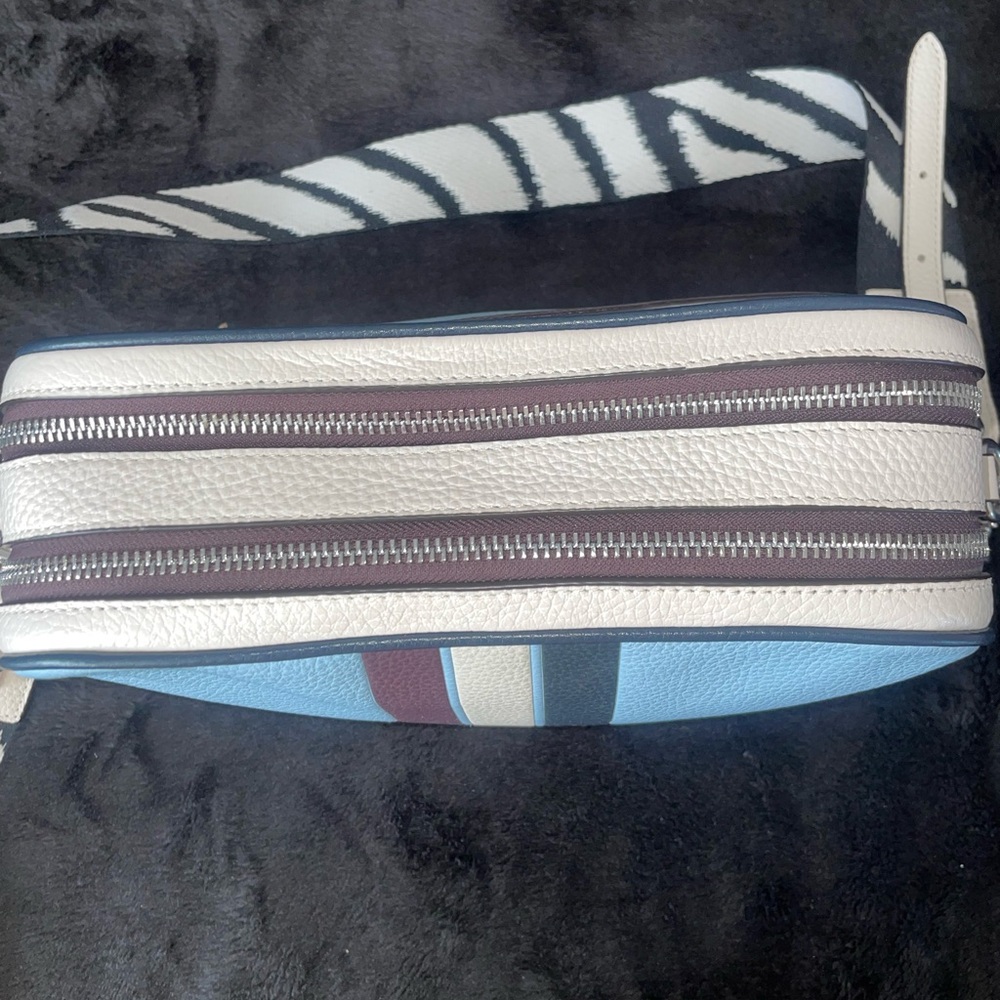 COACH **Authentic** Jes Crossbody Bag - Picture 5 of 9